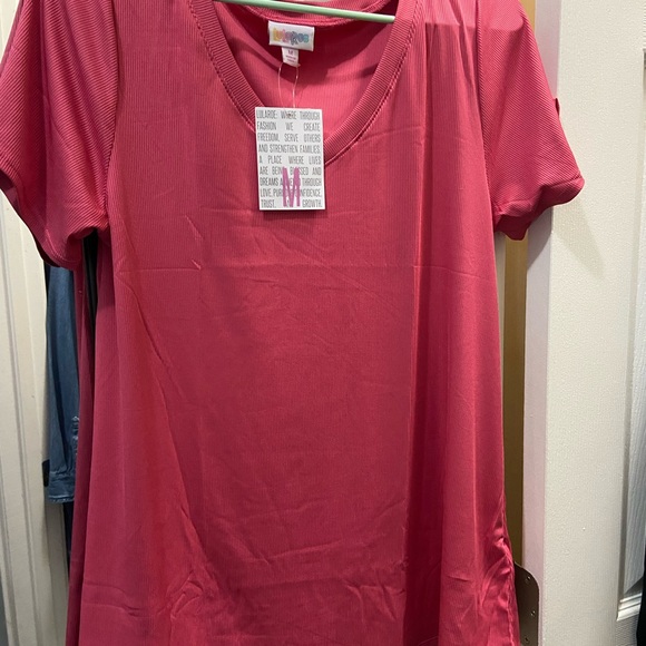 Lularoe Christy top medium - Picture 1 of 4